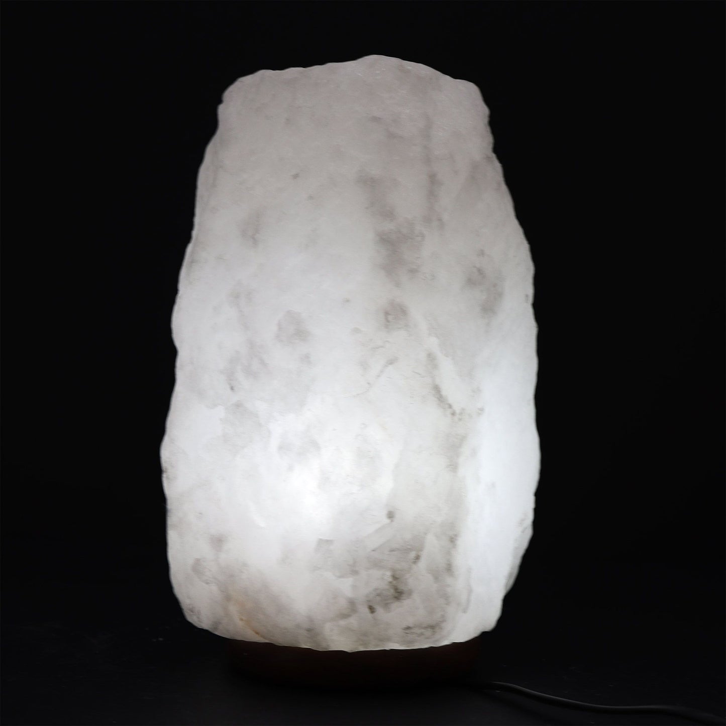 Großformatige Himalaya-Salzlampe (8-10 kg) mit rustikalem Holzsockel