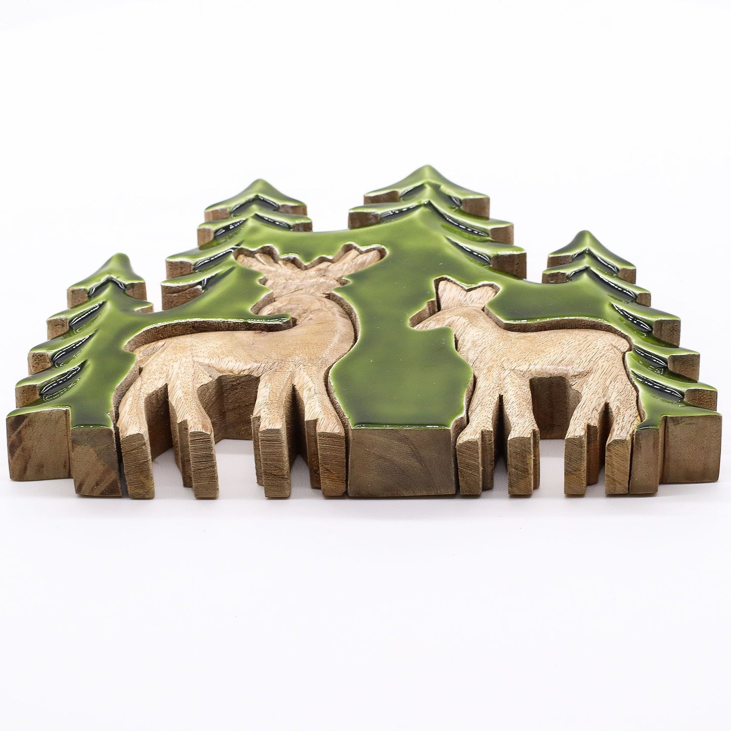 Waldidylle mit zwei Hirschen - Handgeschnitzte 3D-Holzdekoration