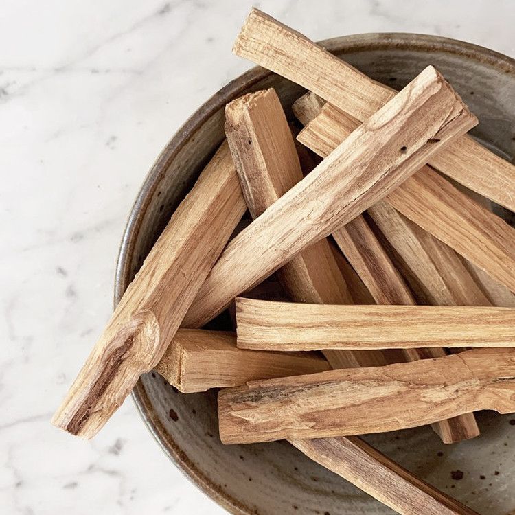 Palo Santo Räucherholz 50g (5-8 Stäbchen) – Heiliges Holz für positive Energie