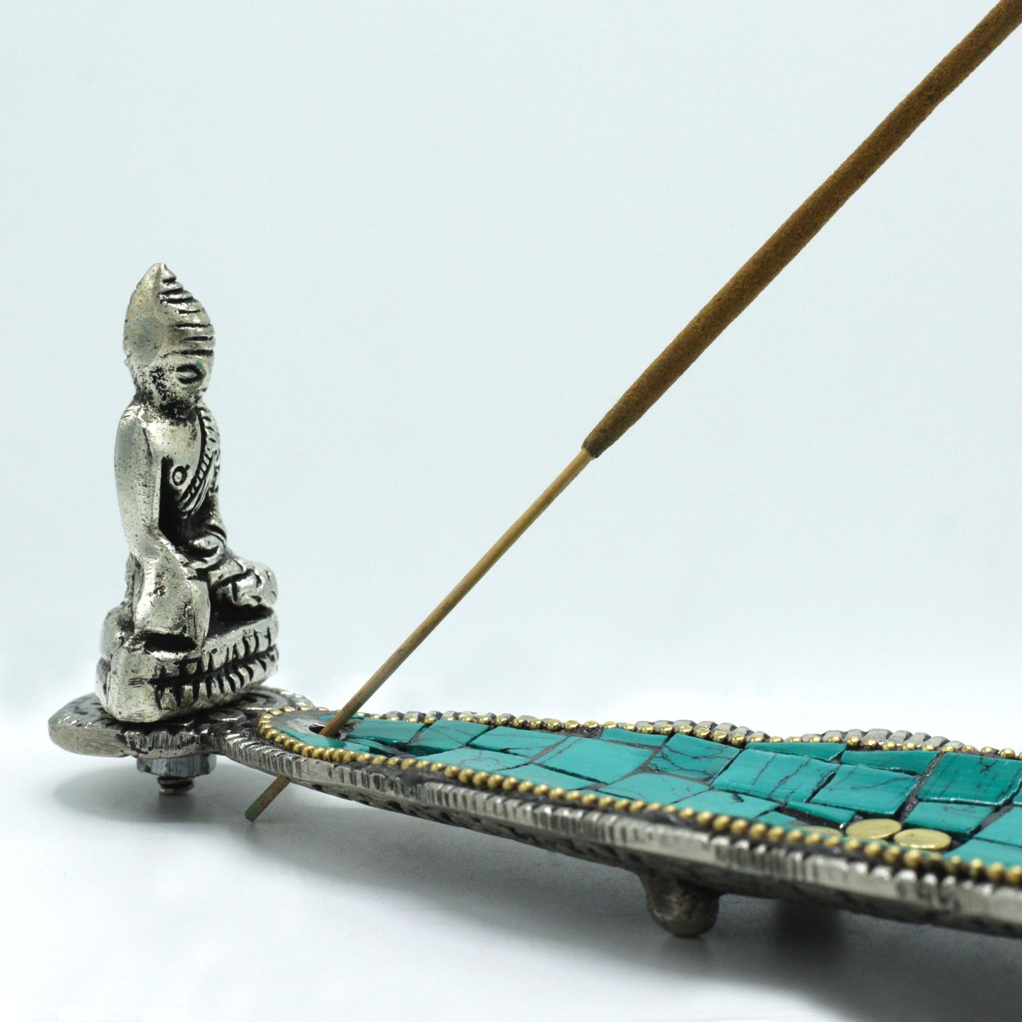 Räucherstäbchenhalter 'Langes Blatt' mit Buddha-Figur - Tibetisches Mosaik-Design