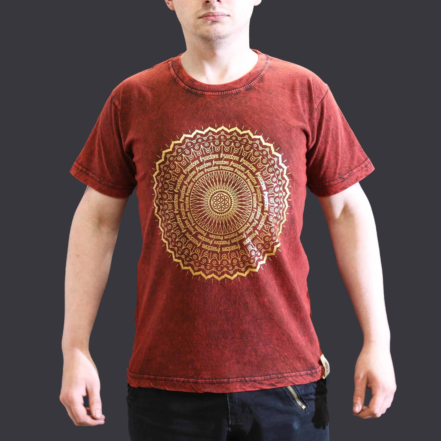 Steinwäsche T-Shirt 'Mandala' in Maroon - Handgefertigt in Nepal