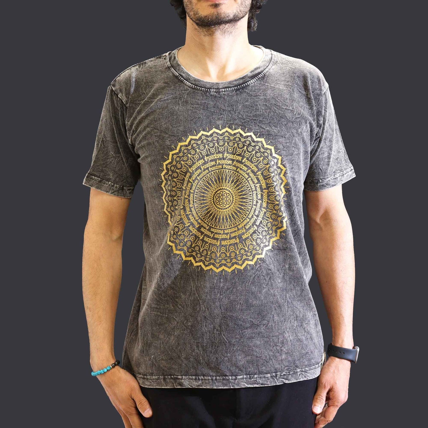 Mandala T-Shirt in Dunkelgrau - Steingewaschen & Fair Gefertigt