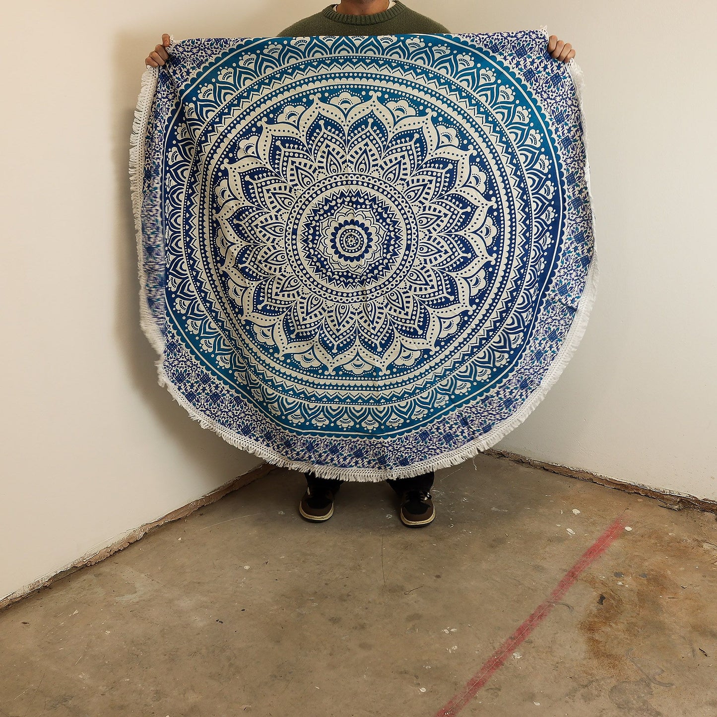 Mandala Rundbild 'Klassisches Blau' – Handgefertigte Baumwollkunst (130 cm)