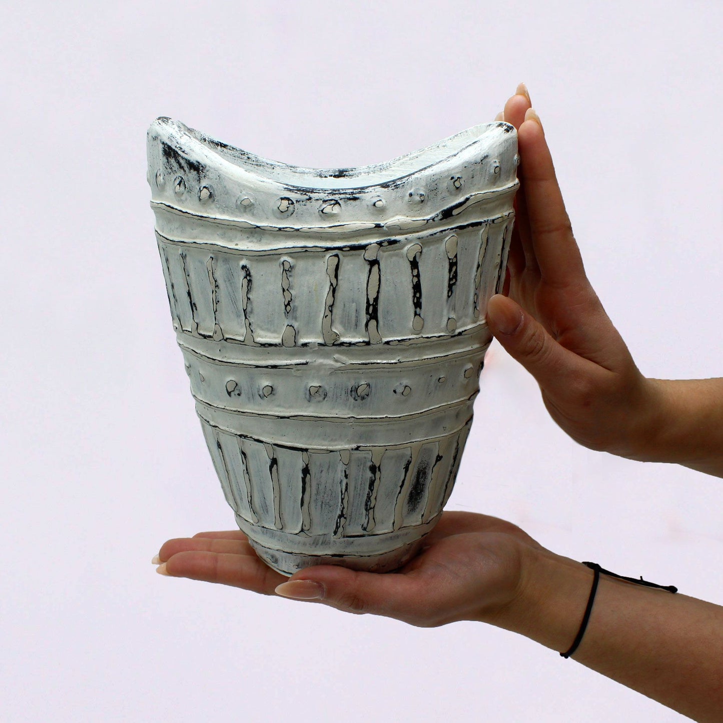 Keramikvase Creme 22cm mit Weithals - Handbemaltes Unikat aus Bali