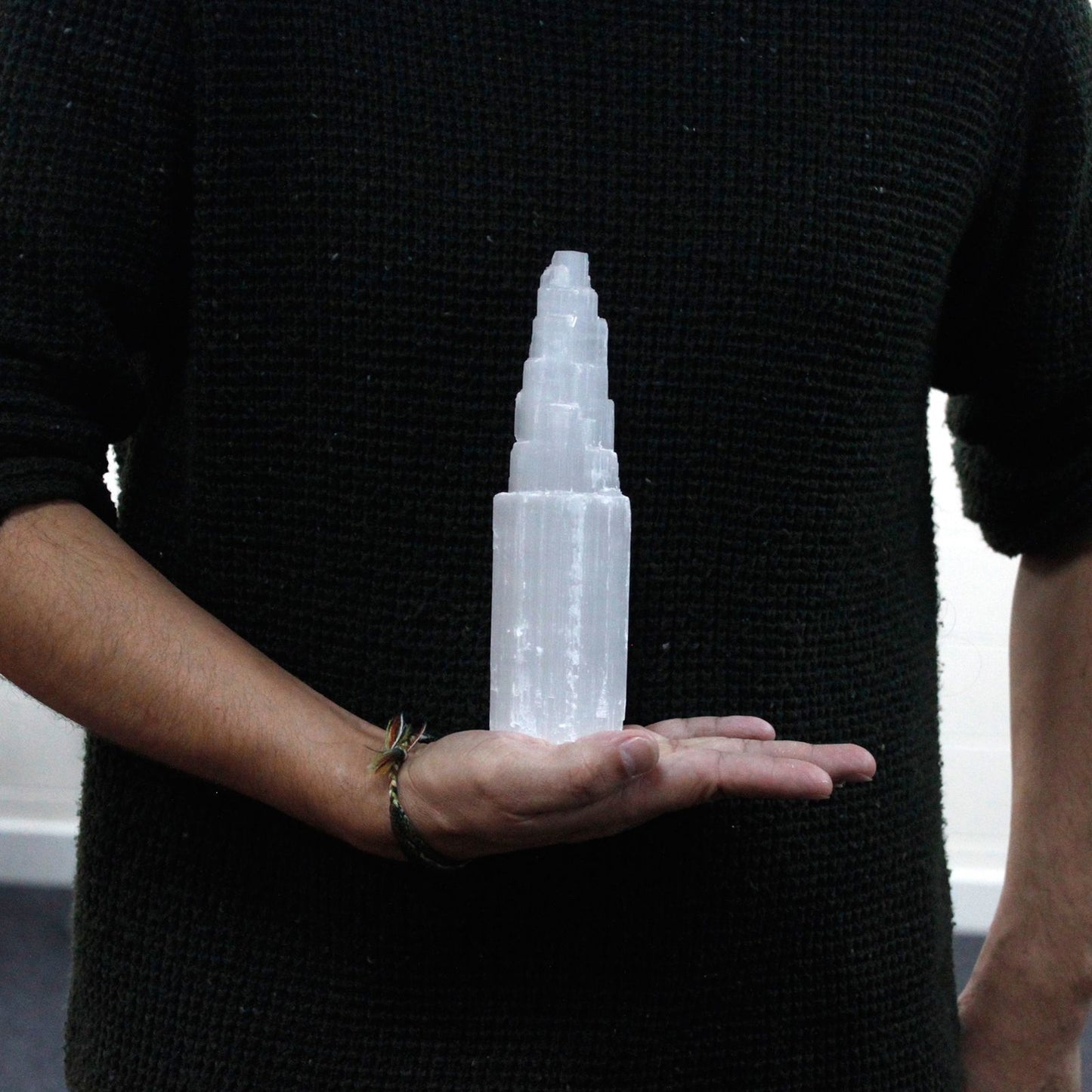Selenit-Kristallturm mit LED-Beleuchtung – 20 cm Naturkunstwerk aus Marokko