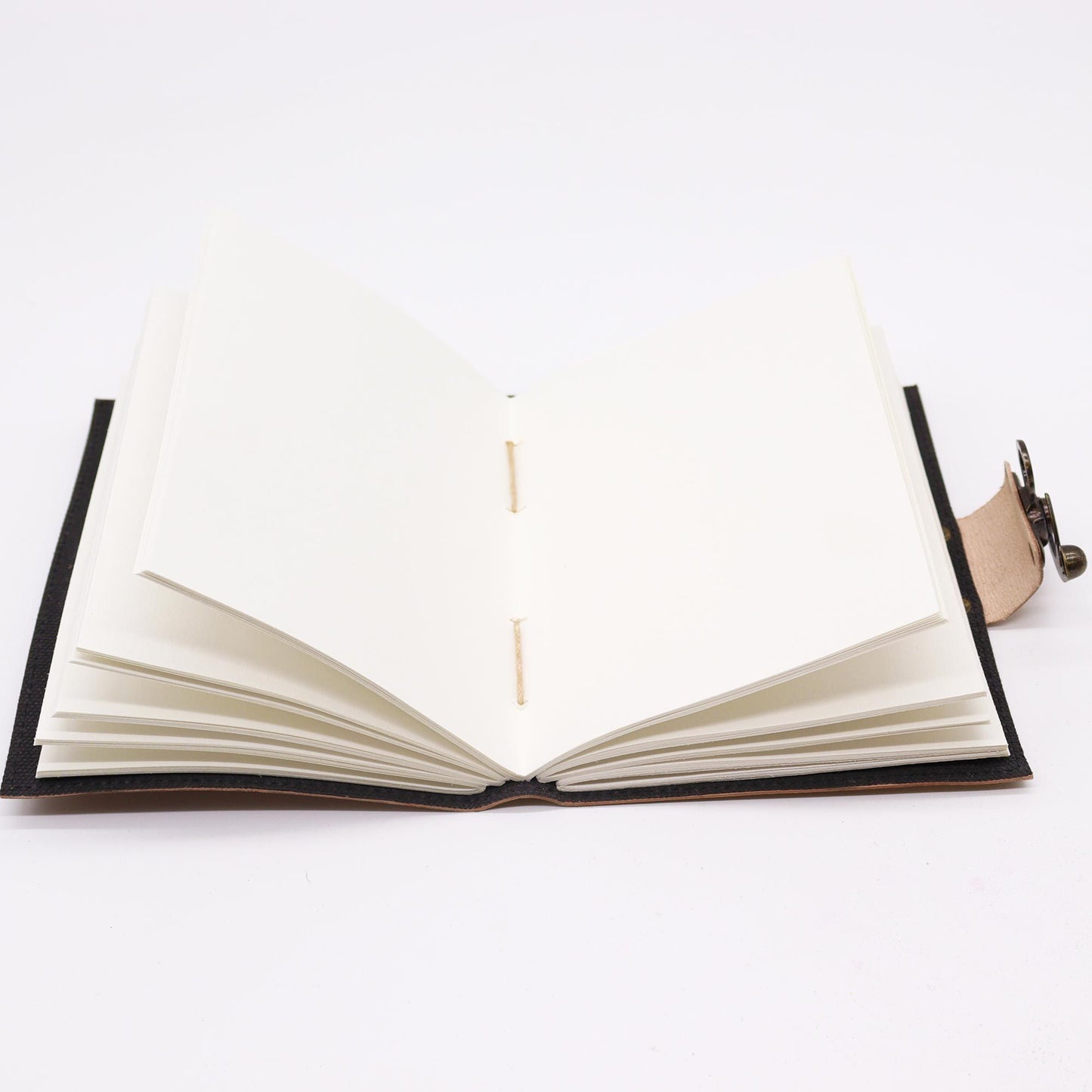Lederjournal für Freundschaftsmomente – »Life is Better with Friends«