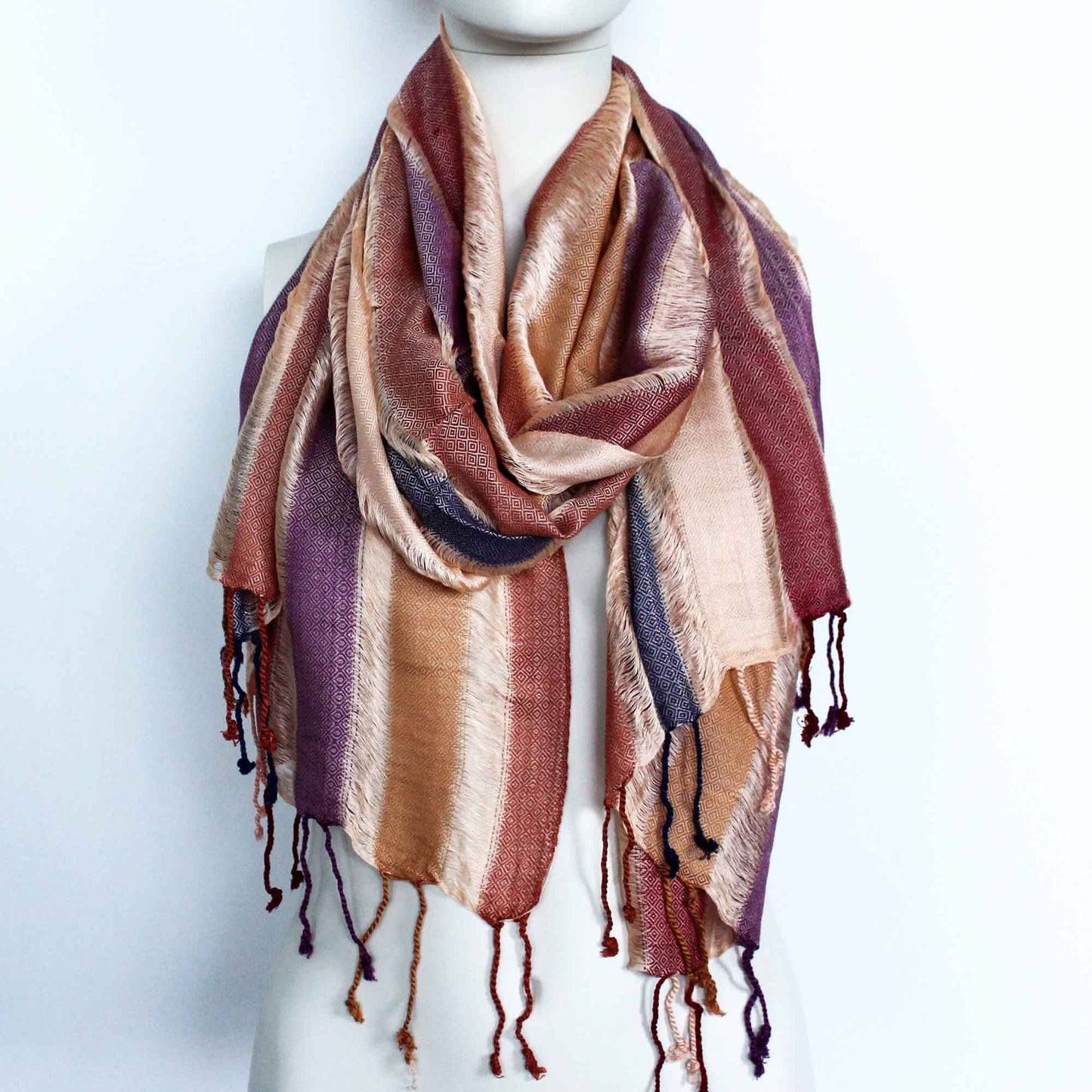Großformatiger Boho-Schal in lebendigen Grüntönen – 75x180 cm