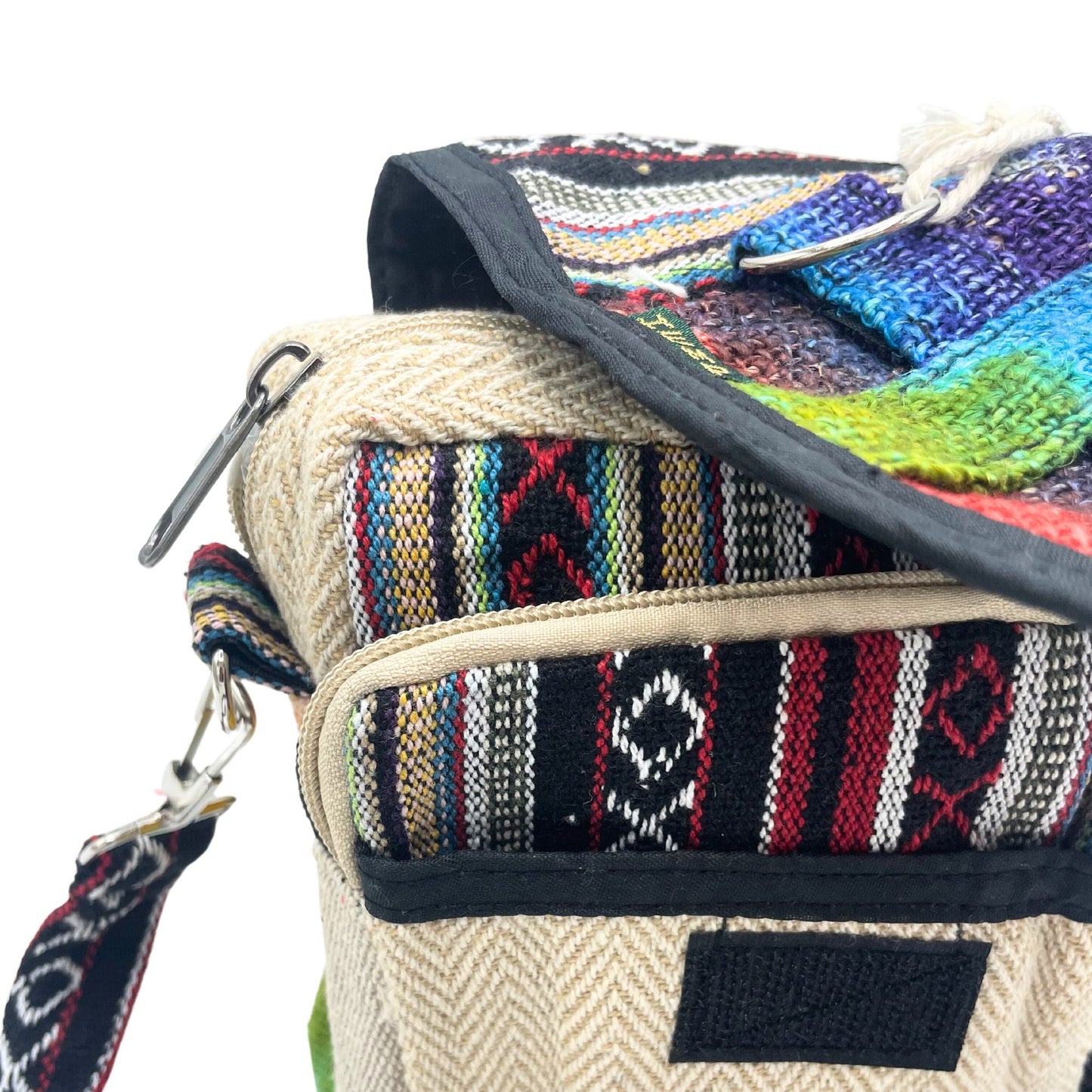 Messenger Bag aus Hanf-Baumwolle im Tie-Dye Look – Handgefertigte Umhängetasche