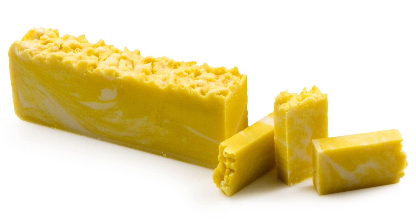 Naturseife mit Zitrone und Olivenöl – Handgeschnittenes Stück
