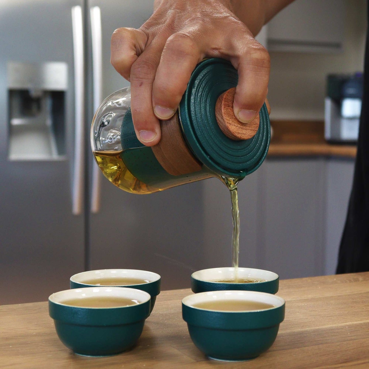 Wanderlust Teeset – Keramik-Teekanne mit Sieb, 4 Tassen & Reiseetui