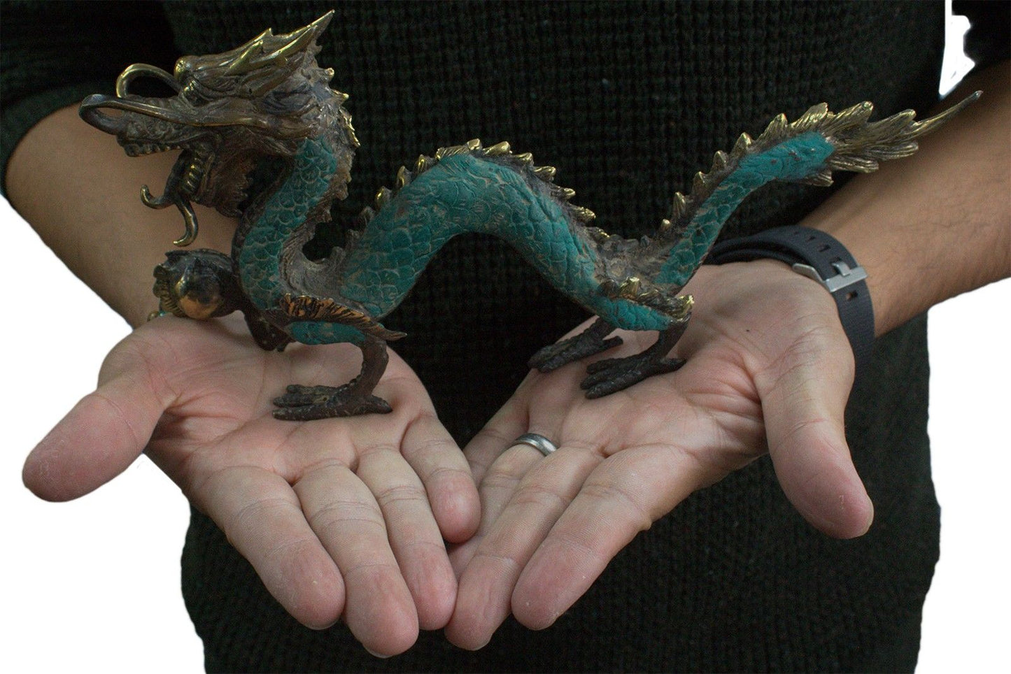 Handgefertigter Fengshui-Drache mit Glückskugel aus Messing - 27 cm