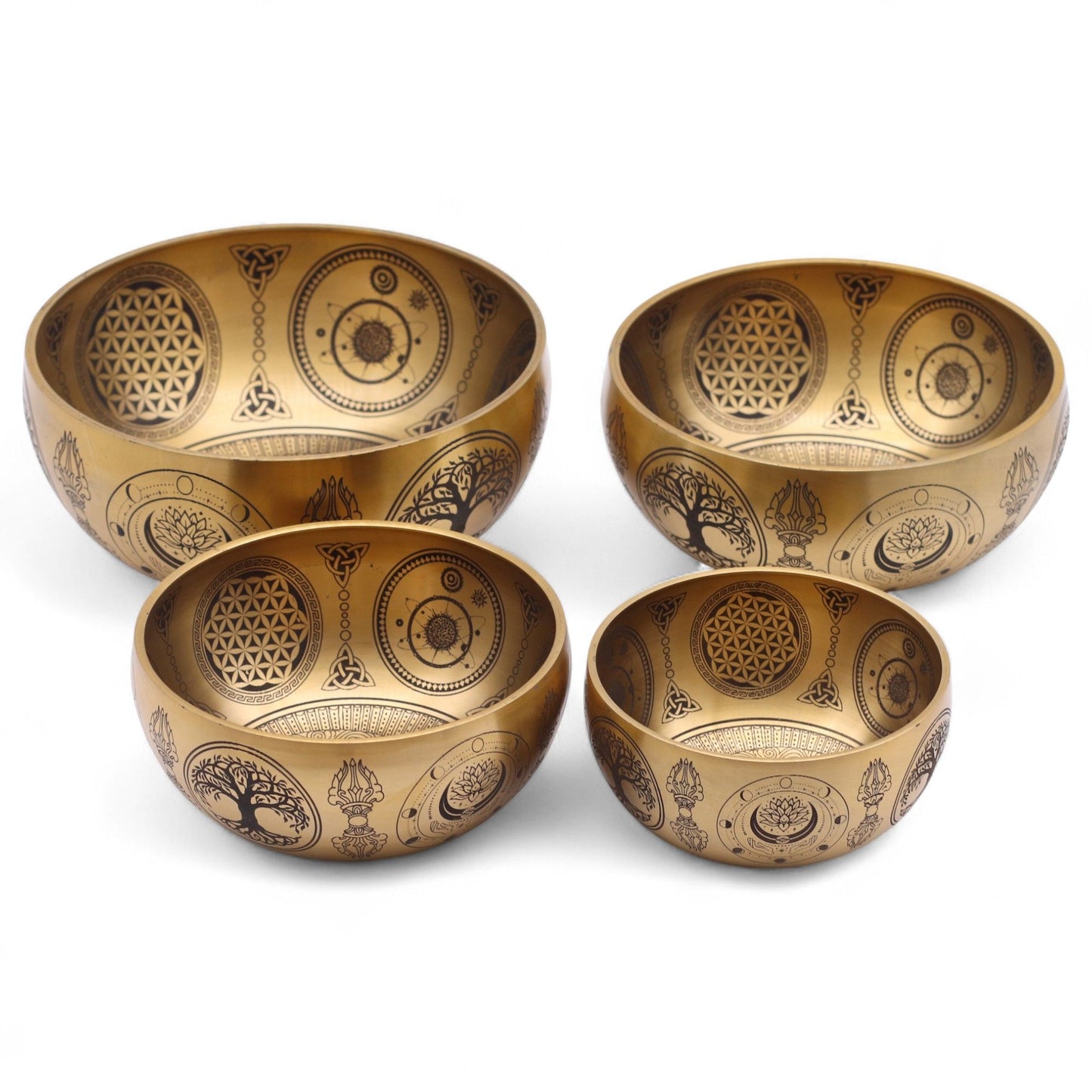 Set mit vier handgravierten Buddha-Klangschalen aus Messing