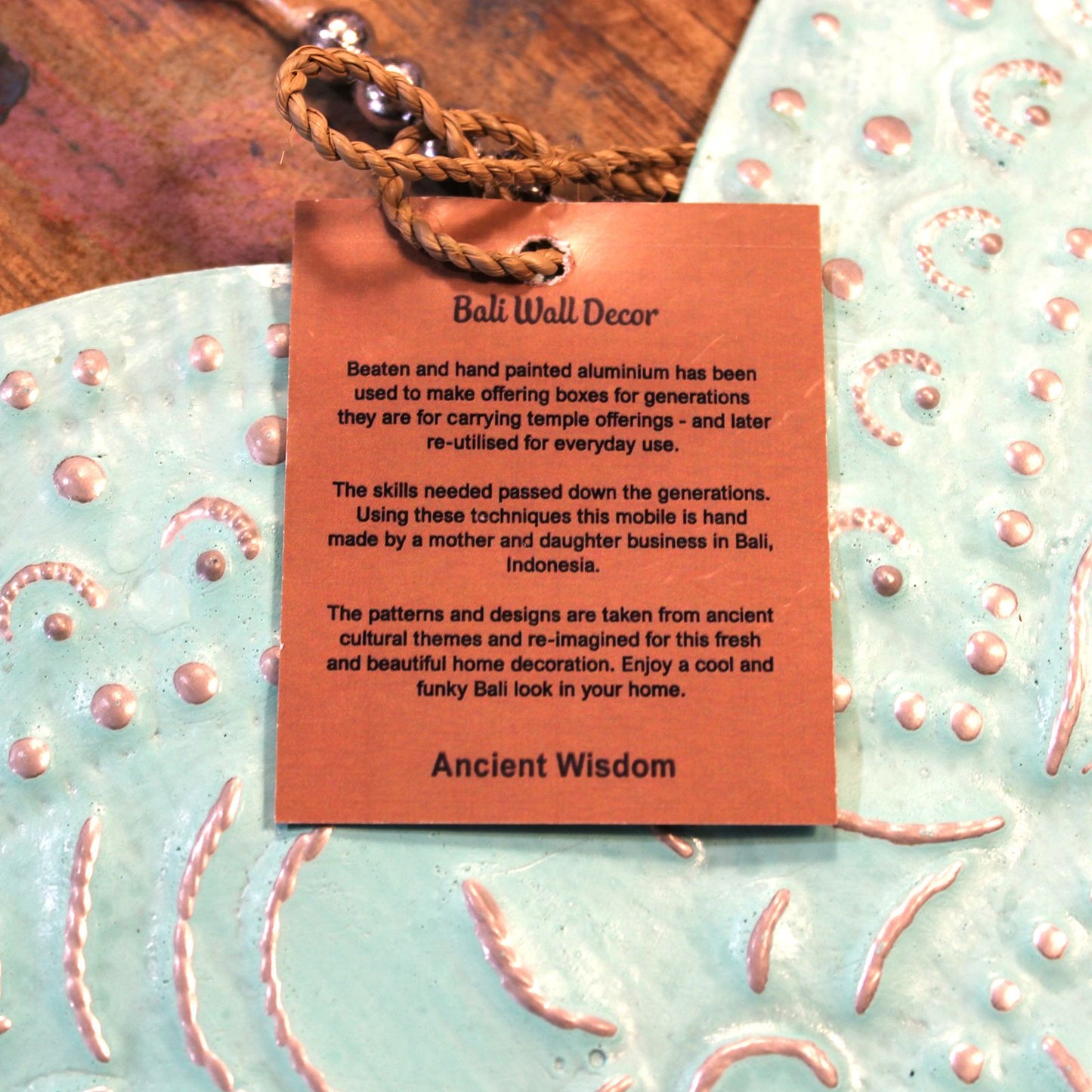 Buddha Wandmobile aus Bali (3er Set) – Handgefertigte Aluminium-Dekoration mit Perlen