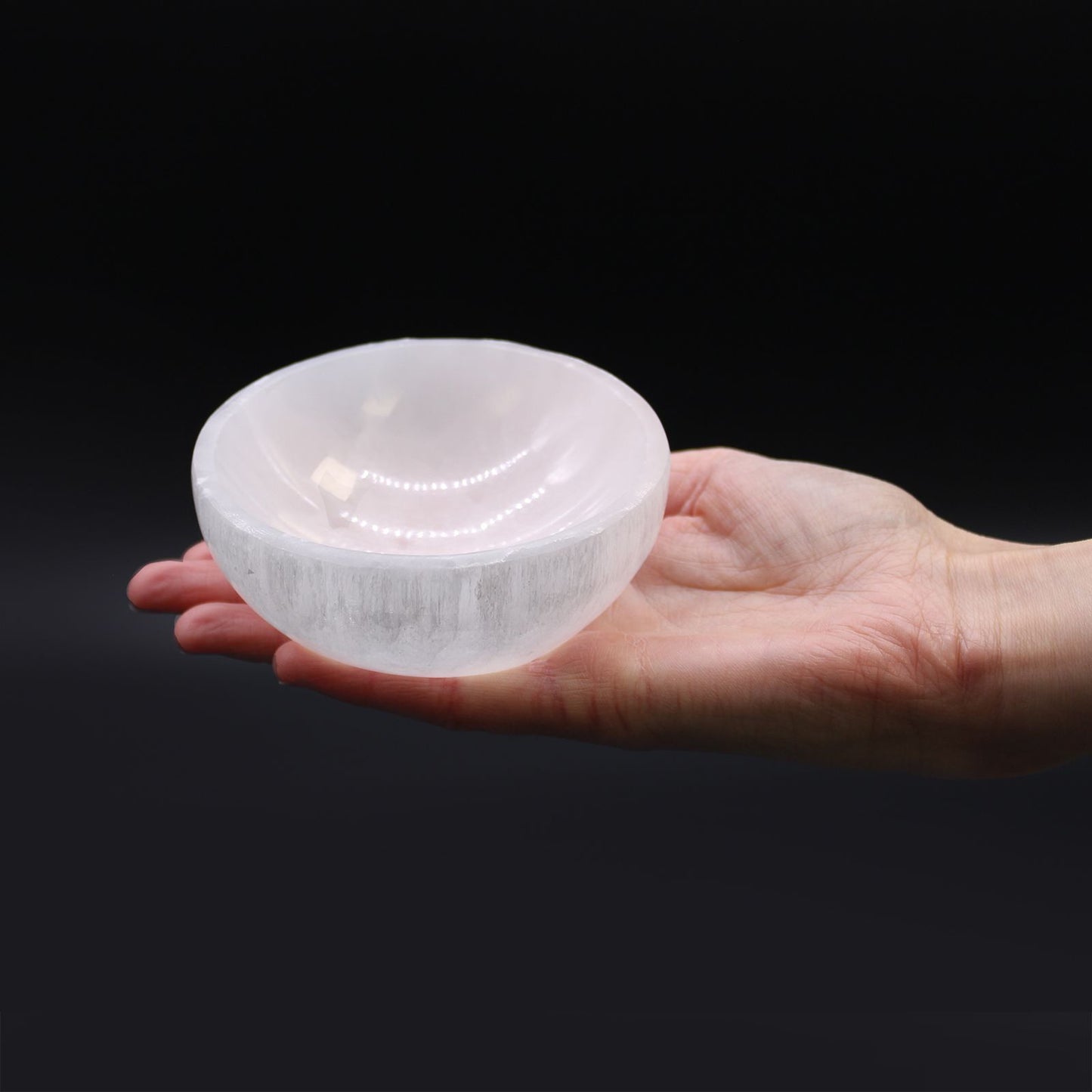 Selenitschale rund – Handgefertigtes Natursteinobjekt, ca. 10 cm