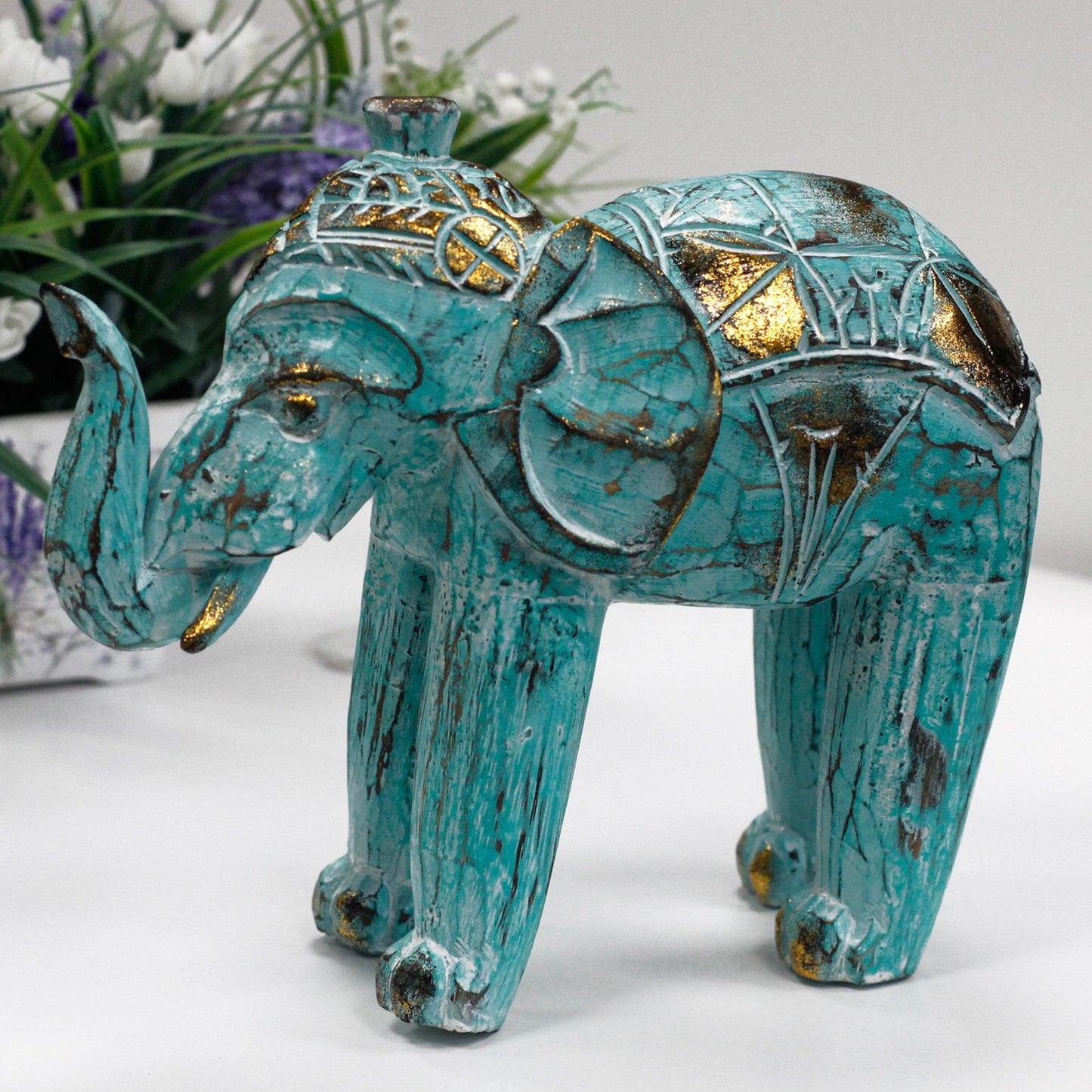 Handgeschnitzter Elefant in Türkis & Gold - Holzfigur aus Bali