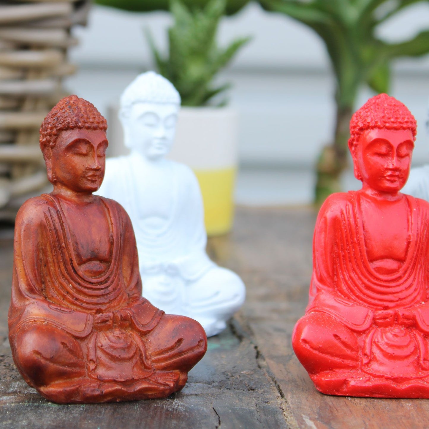 Set mit 6 Mini-Buddha Figuren in Matt-Optik (Farbmix) – Handbemalt für Meditation & Deko