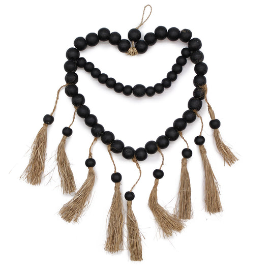 Wandmobile 'Natürliches Herz' aus Raffia und Pinienholzperlen – 33 x 23 cm