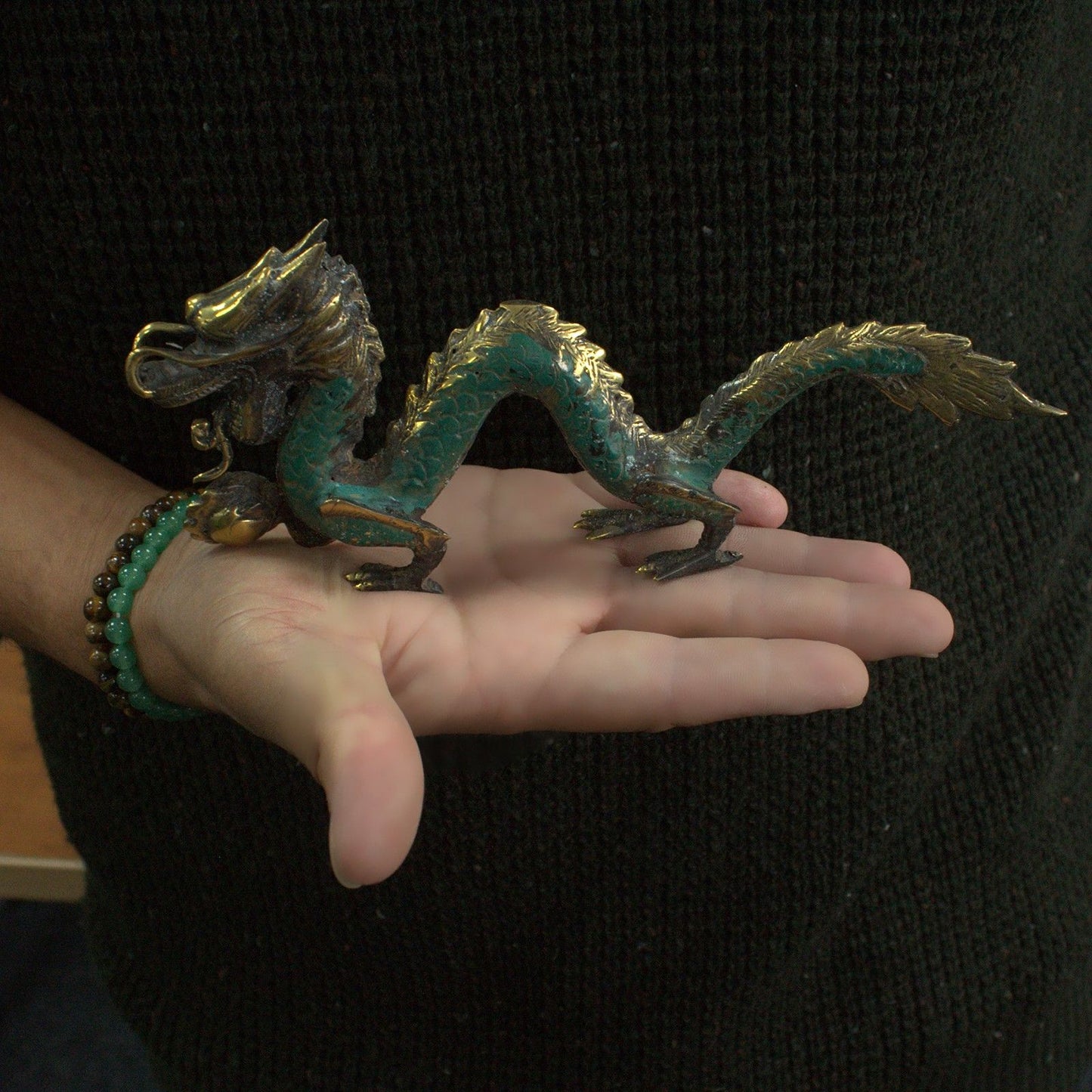 Fengshui-Drache mit Perle – Handgefertigte Messing-Skulptur für Harmonie