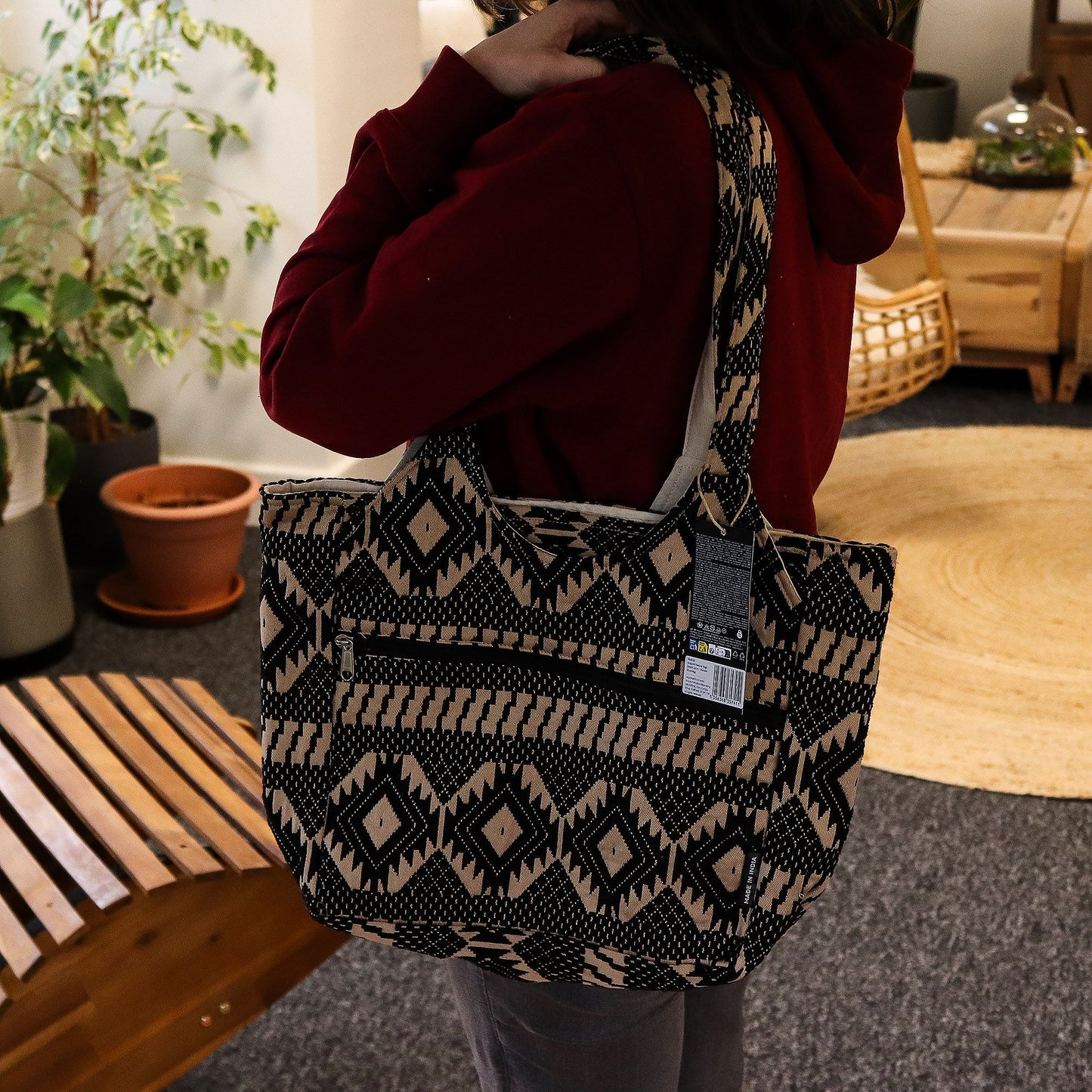 Natural Jacquard Tasche 'Wander Muse' – Erdiger Begleiter für den Alltag