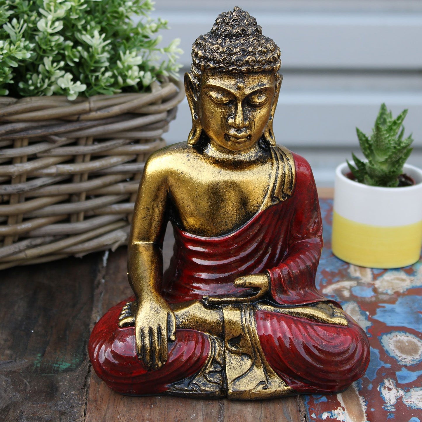 Handbemalte Buddha-Figur in Rot & Gold - Großformat für innere Ruhe