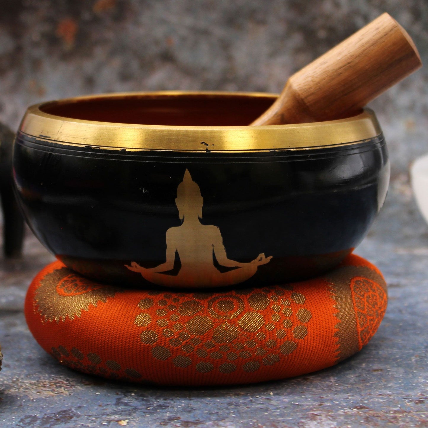 Klangschalen-Set Buddha in Schwarz-Orange, 14 cm (2-tlg.) – Handgefertigt aus Messing