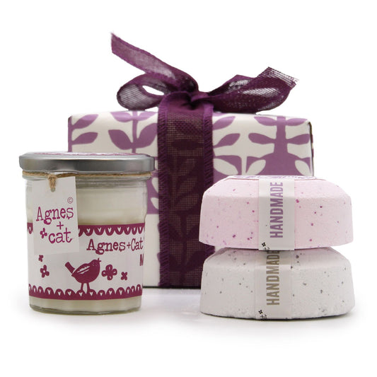 Geschenkbox Moonstone, Provence & Tea and Roses – Luxus-Kerze & Badesprudel-Set