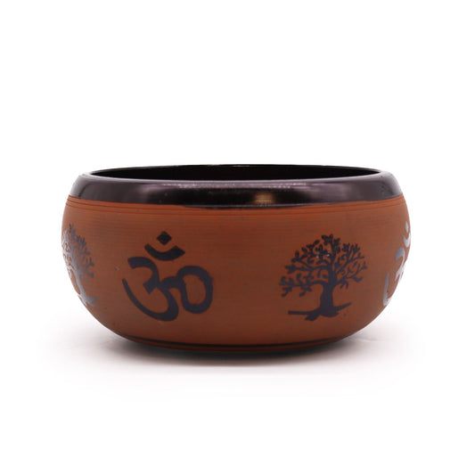 Klangschale mit Om-Buddha-Relief in Erdpulver-Optik – 16 cm