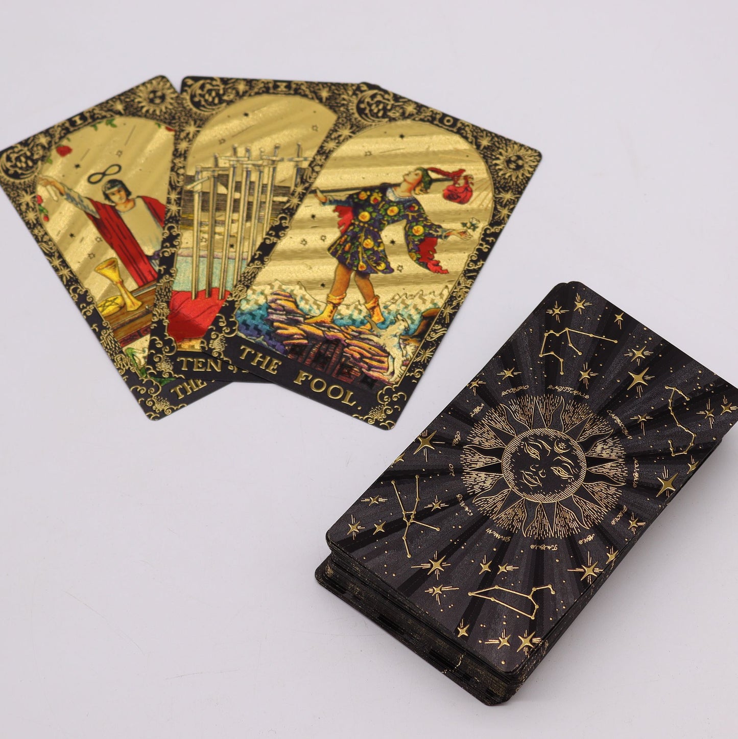 Tarot-Geschenkset 'Goldene Offenbarung' - 78 Karten mit Goldfolie