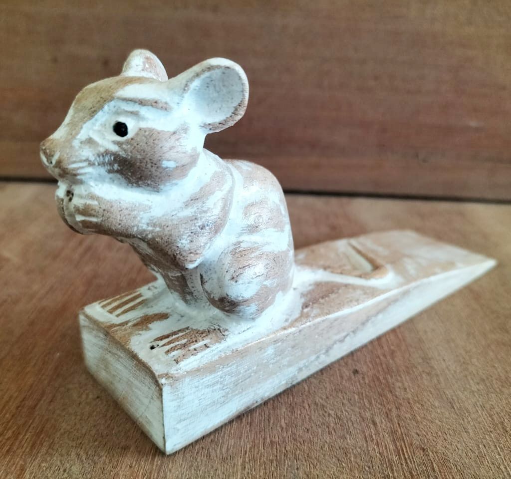 Handgeschnitzte Türstopper-Figur 'Träumer' aus Jempines-Holz