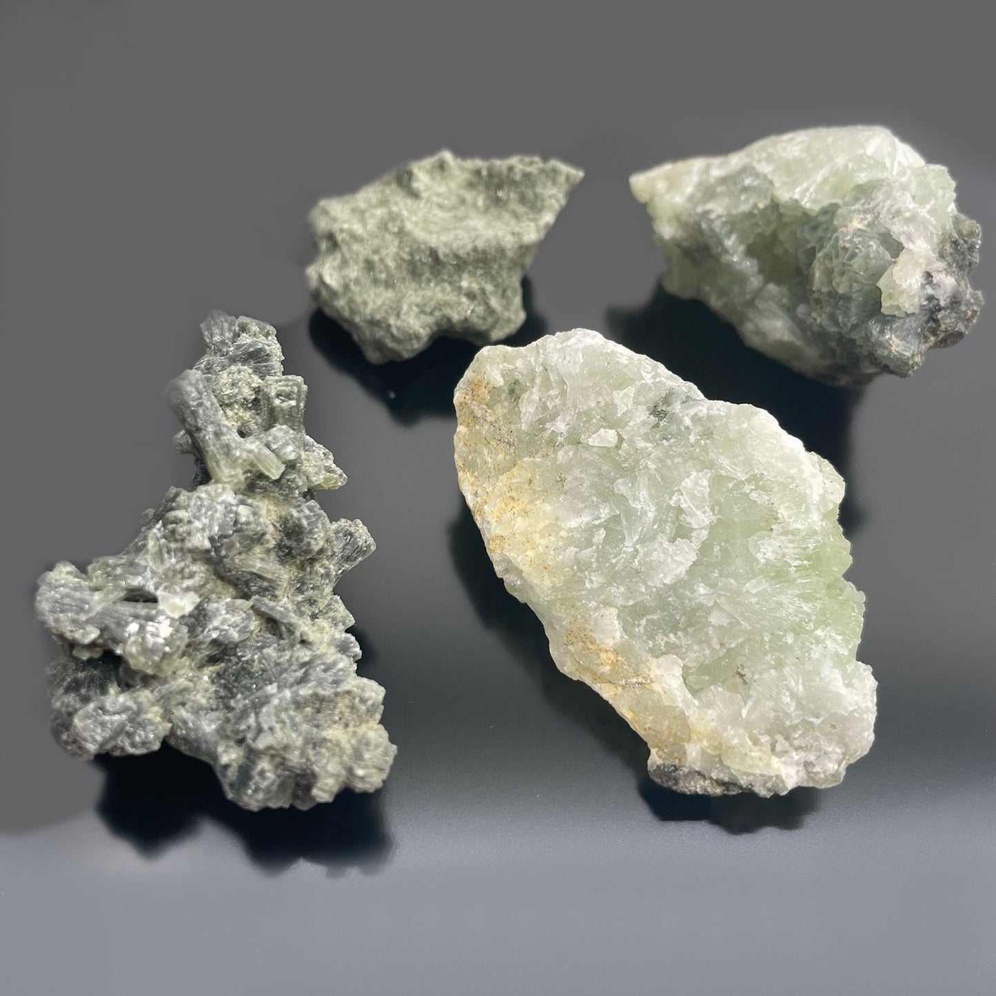 Prehnit-Kollektion (ca. 100 Steine) – Handverlesene Mineralien in Grün-Gelb