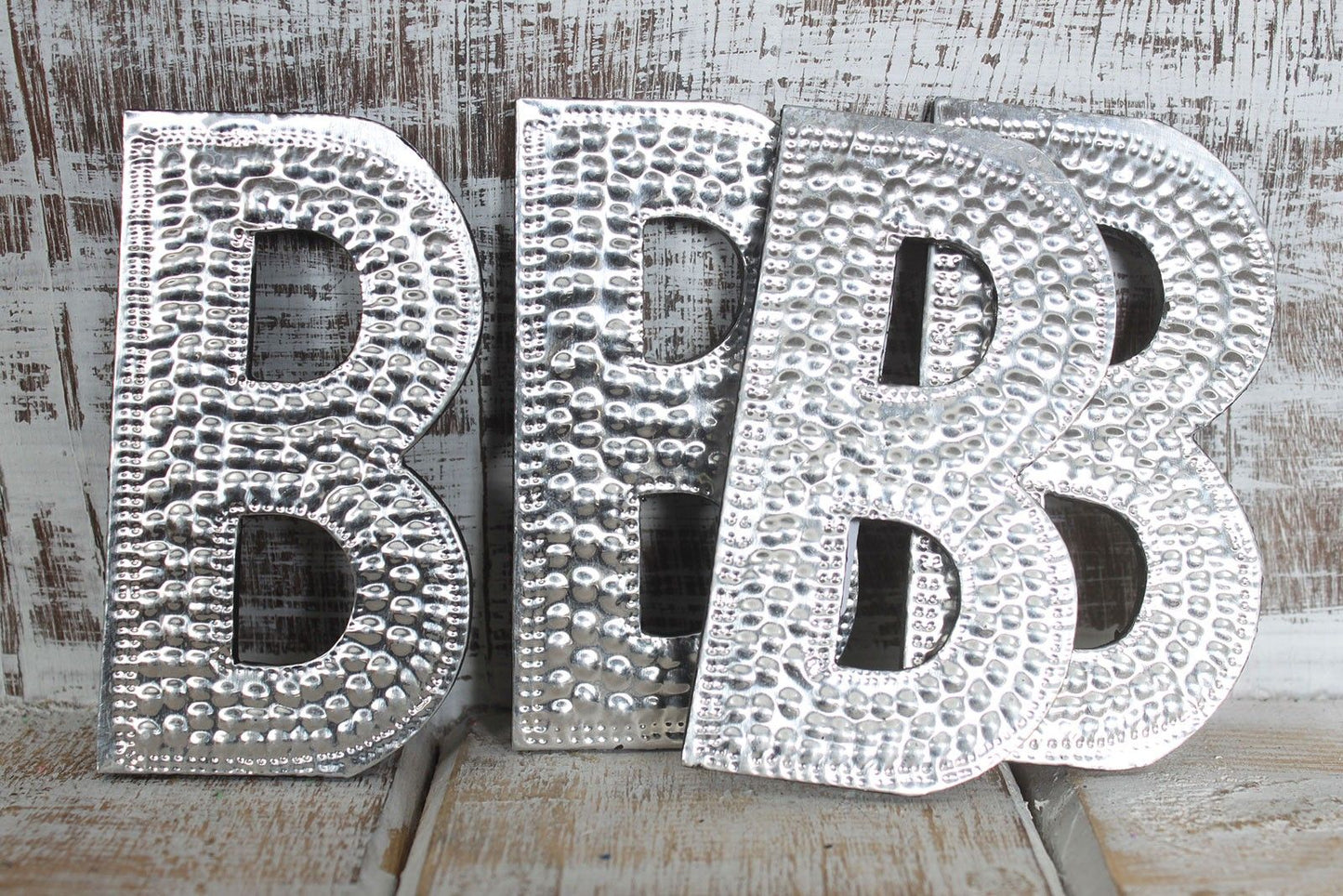 Dekorbuchstabe B in edler Aluminium-Optik – Moderner Wandschmuck