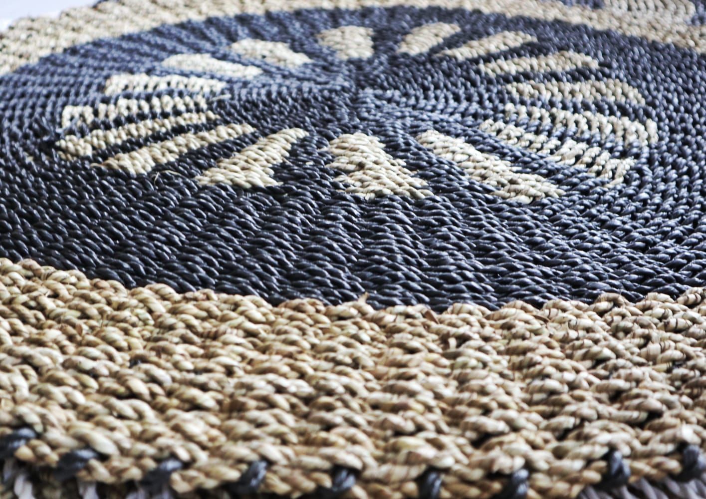 Runder Seegras-Teppich in Schwarz-Beige, 100 cm – Handgewebtes Naturprodukt