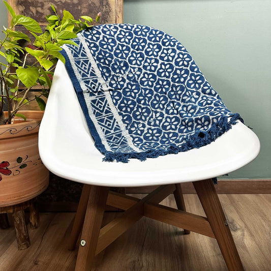 Handgefertigter Indigo-Tischläufer Madjid Tiles – 170 x 60 cm