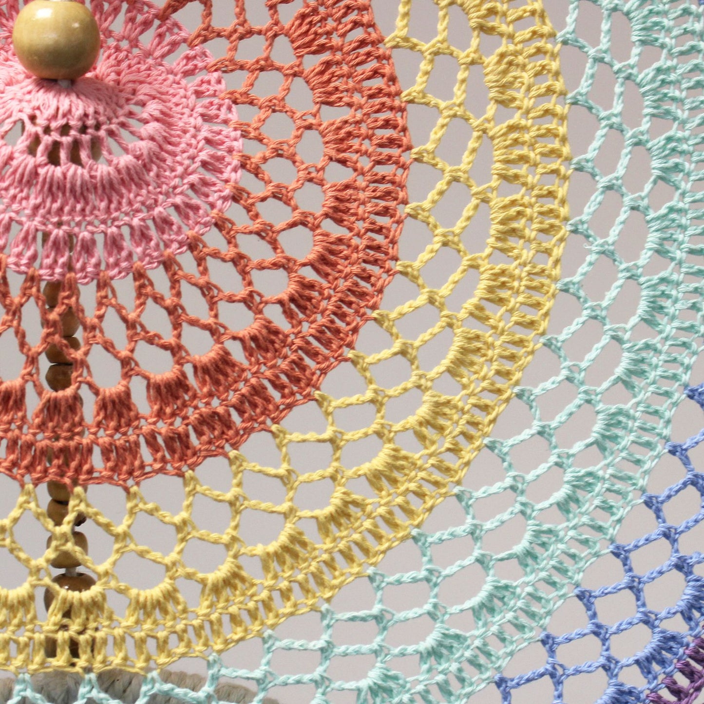 Großformatiger Traumfänger 'Bali Payung' (140cm) in Pastellfarben