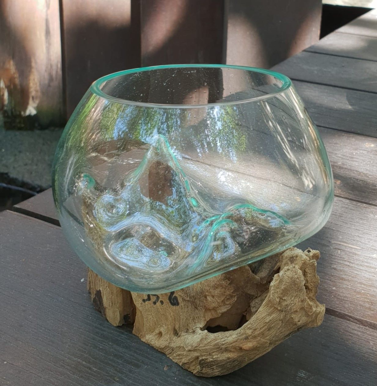 Schmelzglas-Schale auf Wurzelholz - Handgefertigtes Unikat aus Bali