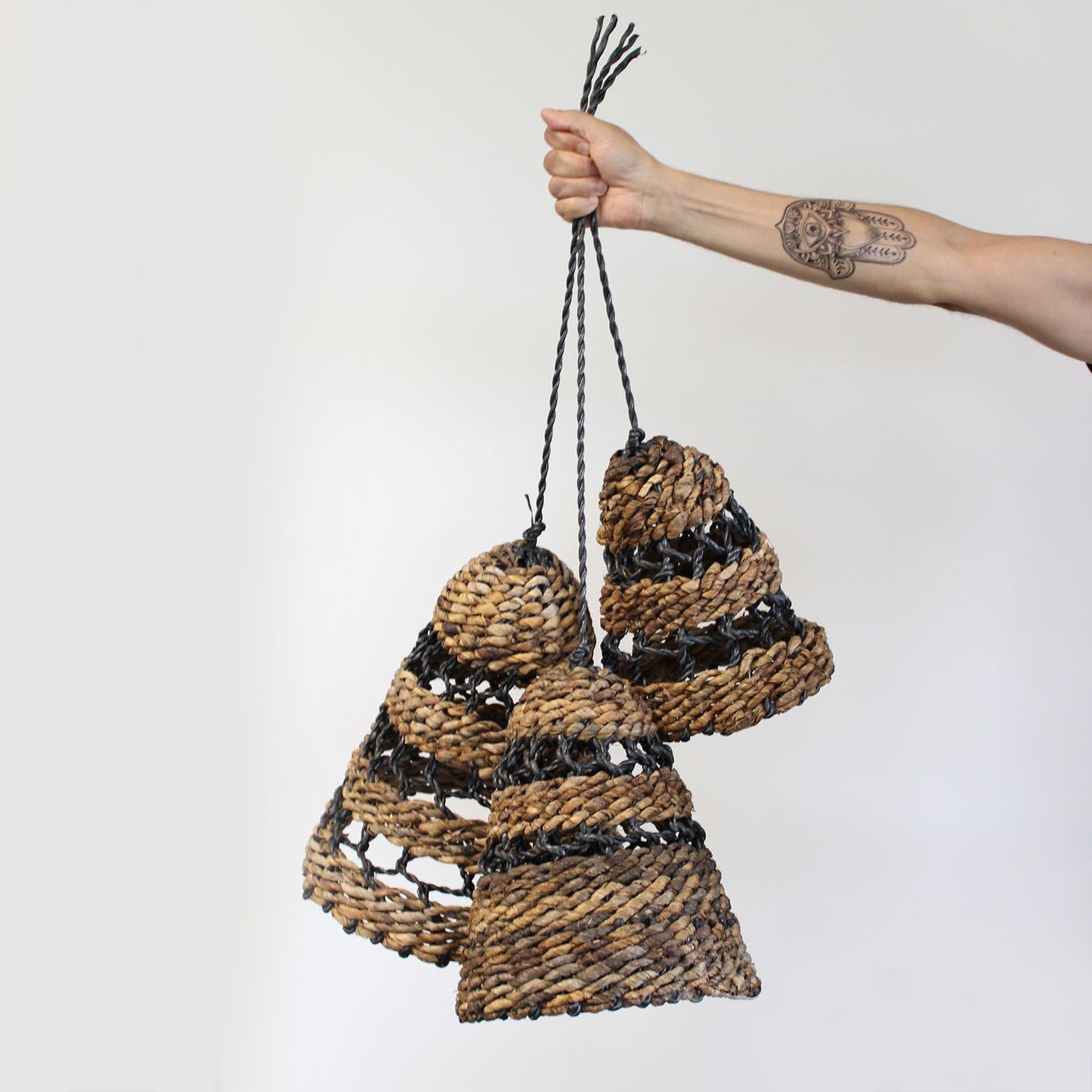 Set aus 3 Lampenschirmen aus natürlichem Bananenblatt