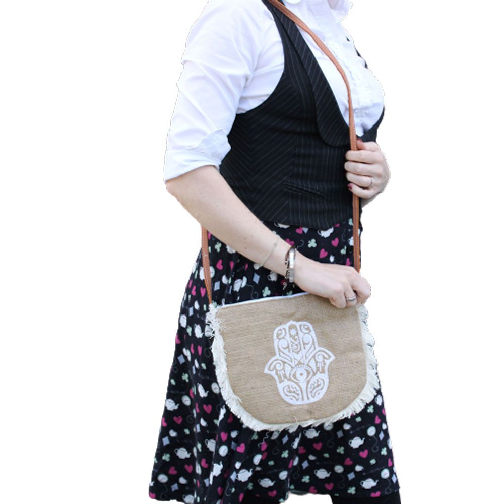 Jute-Tasche 'Hamsa' mit Fransen – Handgesticktes Unikat