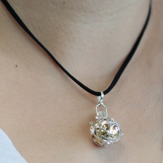 Engelsglocke 'Abendruhe' Anhänger aus 925er Sterlingsilber – 18mm persönlicher Talisman