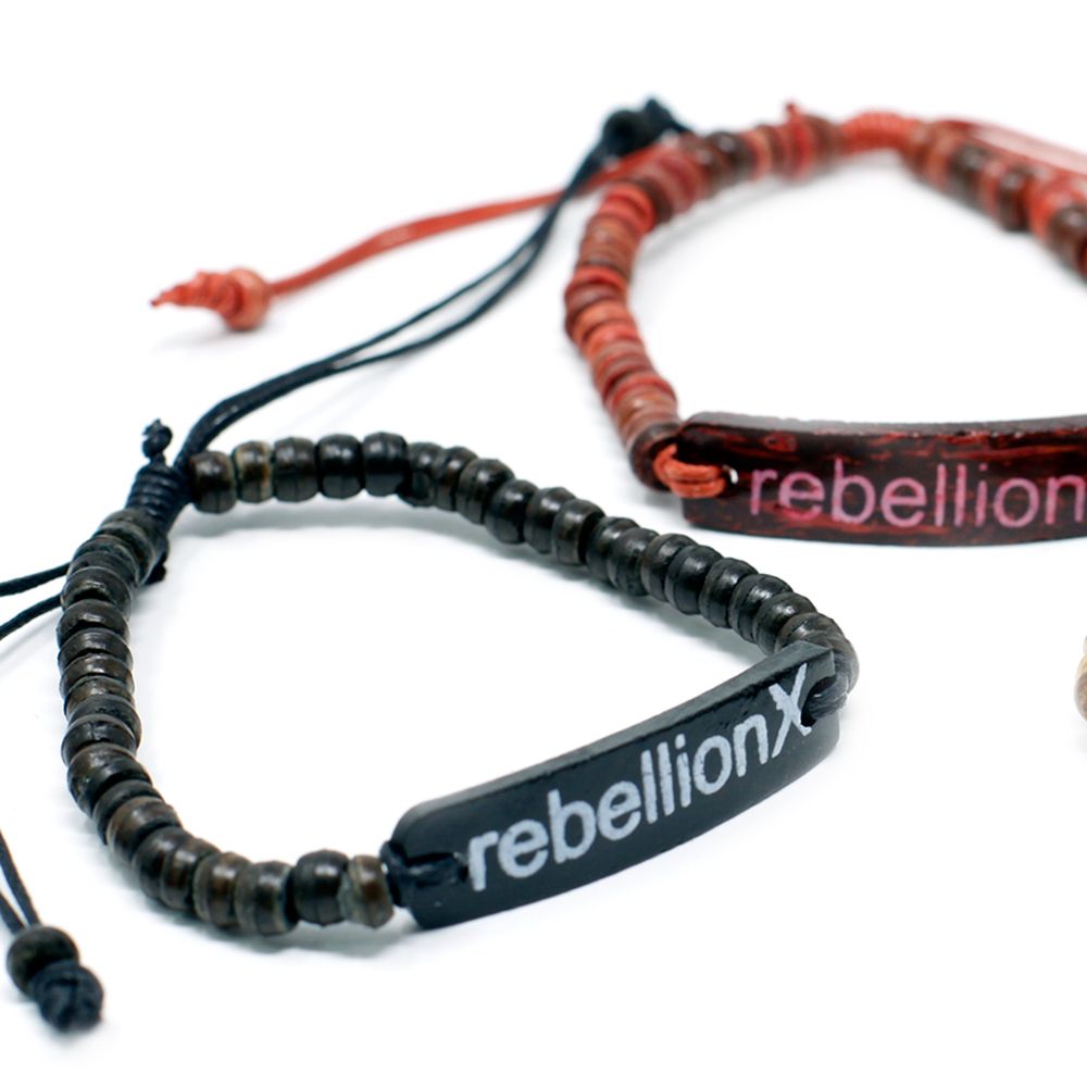 Statement Armband 'Rebellion X' aus Kokosholz - 6er Set