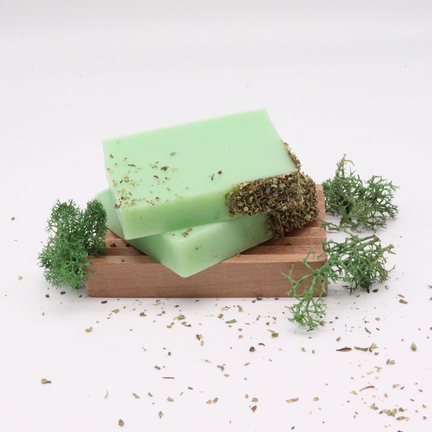 Naturseife Rosmarin & Eukalyptus – Belebendes Kräuterritual für die Haut