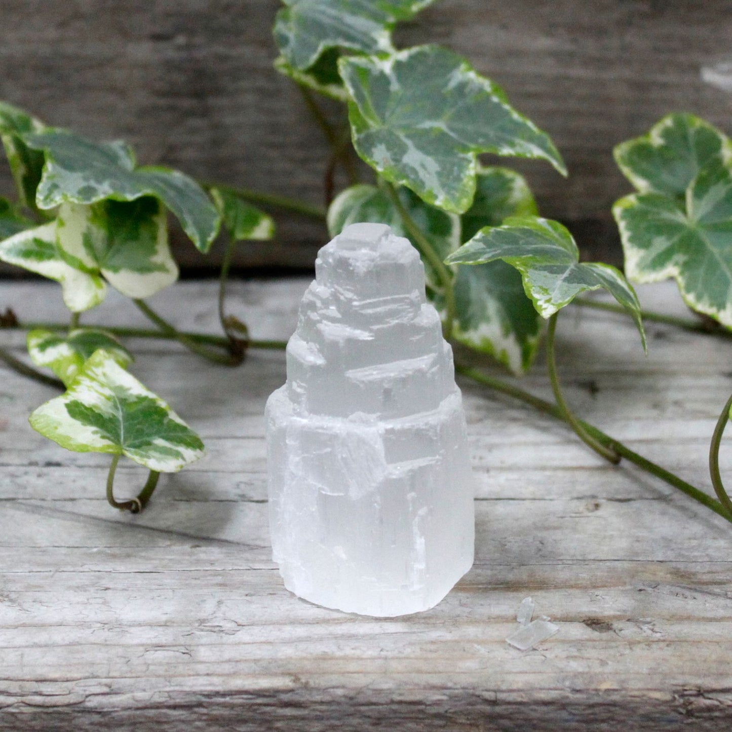 Handgeformter Selenit-Turm 5 cm - Natürliche Skulptur mit Mondschimmer