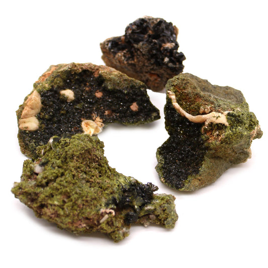 Epidot Kollektion – 10 handverlesene Mineralien im Set