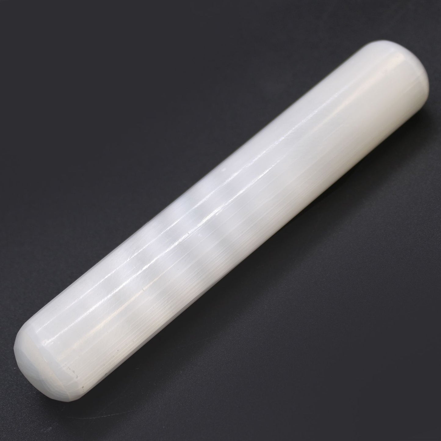 Selenit Energiestab, 16 cm – Handgeschliffenes Naturkunstwerk aus Marokko