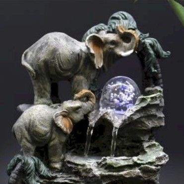 Goldener Buddha Tischbrunnen – Feng Shui Wasserspiel mit LED-Beleuchtung, 30 cm