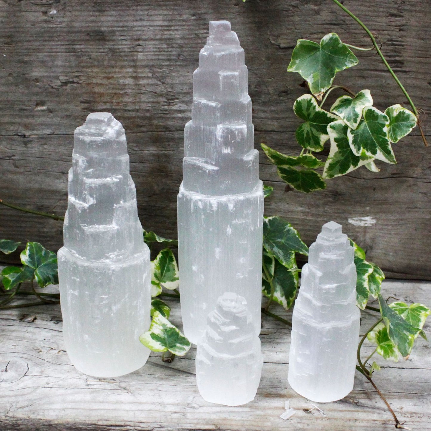 Selenit-Kristallturm mit LED-Beleuchtung – 20 cm Naturkunstwerk aus Marokko