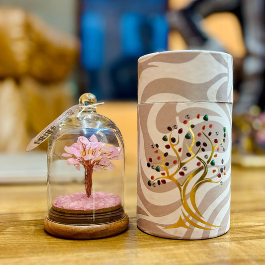 Handgefertigter Rosenquarz-Domgarten unter Glas – Dekoration aus Edelsteinen
