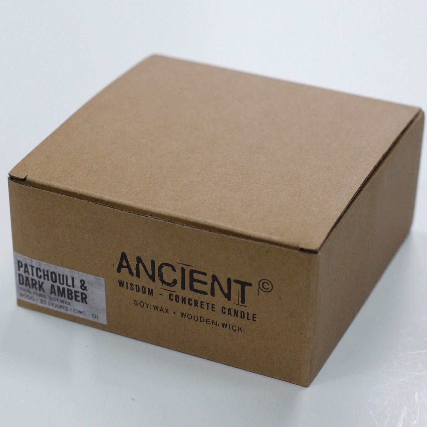 Beton-Duftkerze 'Patchouli & Dunkler Amber' mit Holzdocht – Ein Unikat