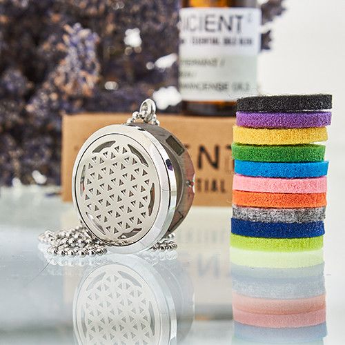 Aromatherapie Halskette 'Blüte des Lebens' – Persönlicher Duft-Diffusor aus Edelstahl