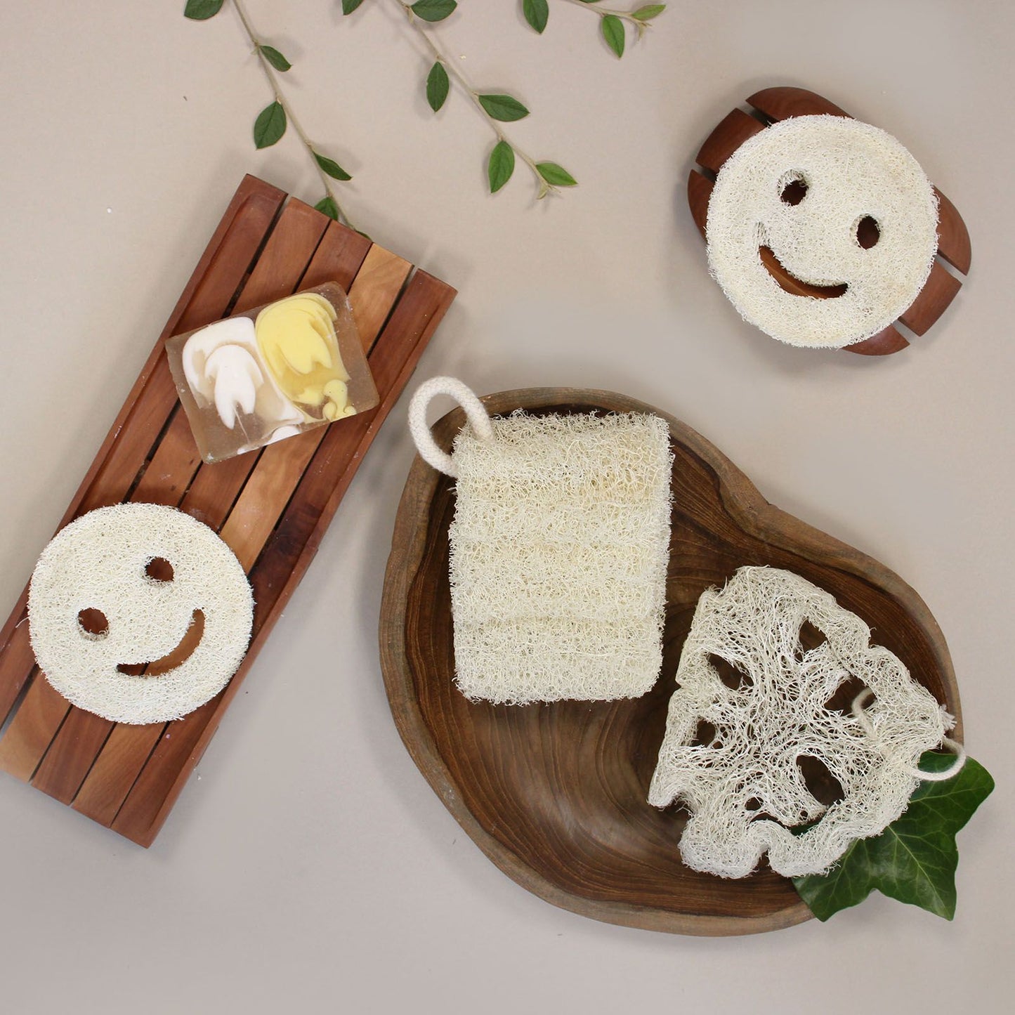 Natürlicher Luffa-Ganzkörperschwamm mit Smiley-Gesicht