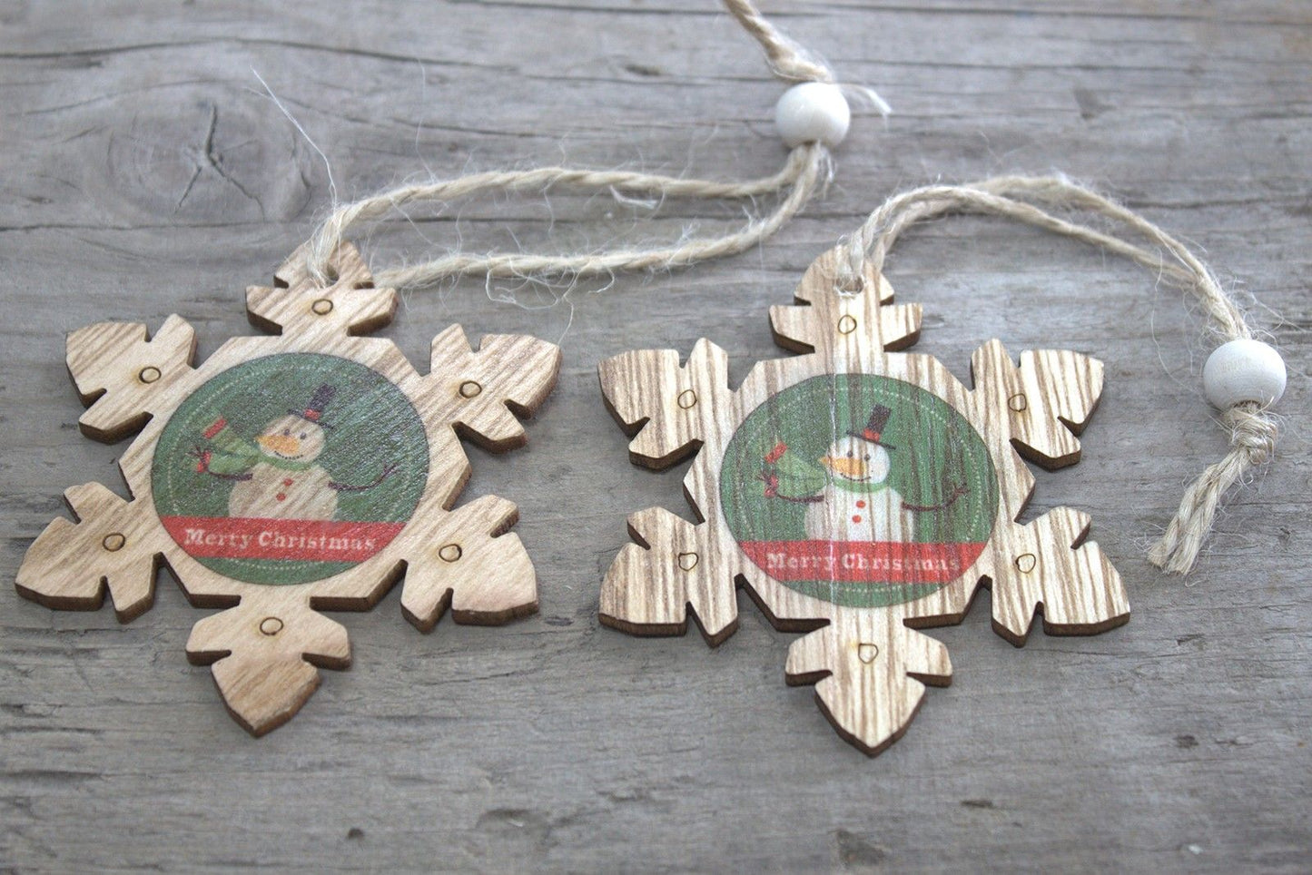Weihnachtsanhänger-Set aus Holz – Schneemann & Schneeflocke (2-teilig)